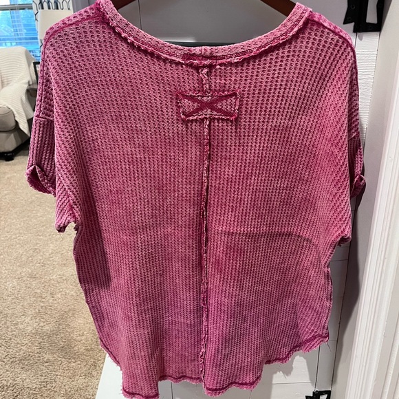 Zenana pink s/m shirt Waffle short sleeve. 1371 - Picture 3 of 3